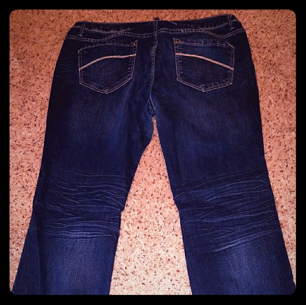 Bootcut Classic Fit Jeans